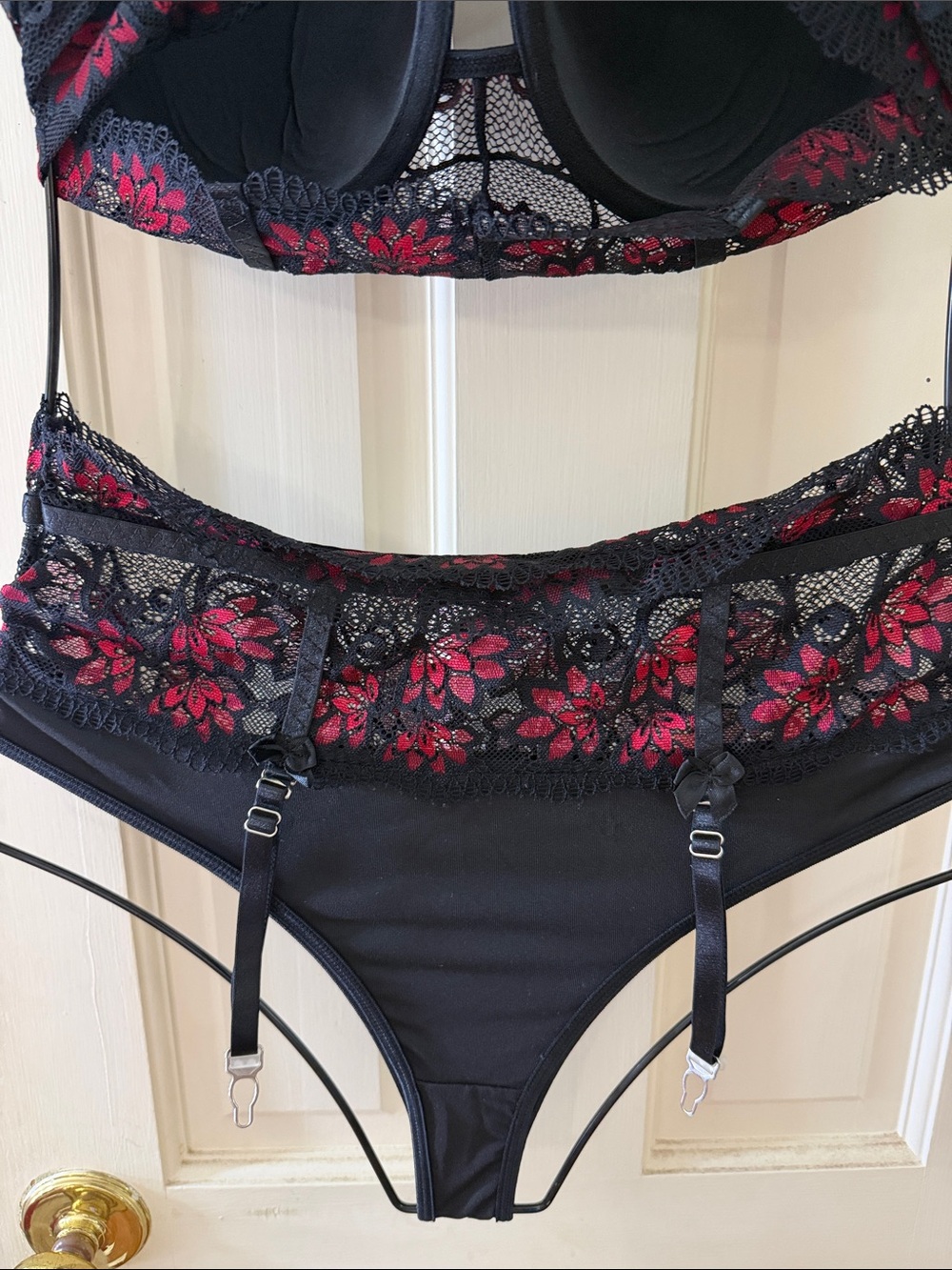 Black & Red Floral Lace Bra and High-Waist Brief Set - Women Intimates - Picture 7 of 8